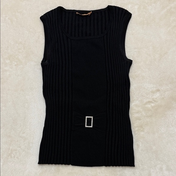 Belldini Tops - Belldini Elegant Black Sleeveless Top L